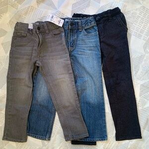 Lot of 3 pairs of long pants jeans and trousers